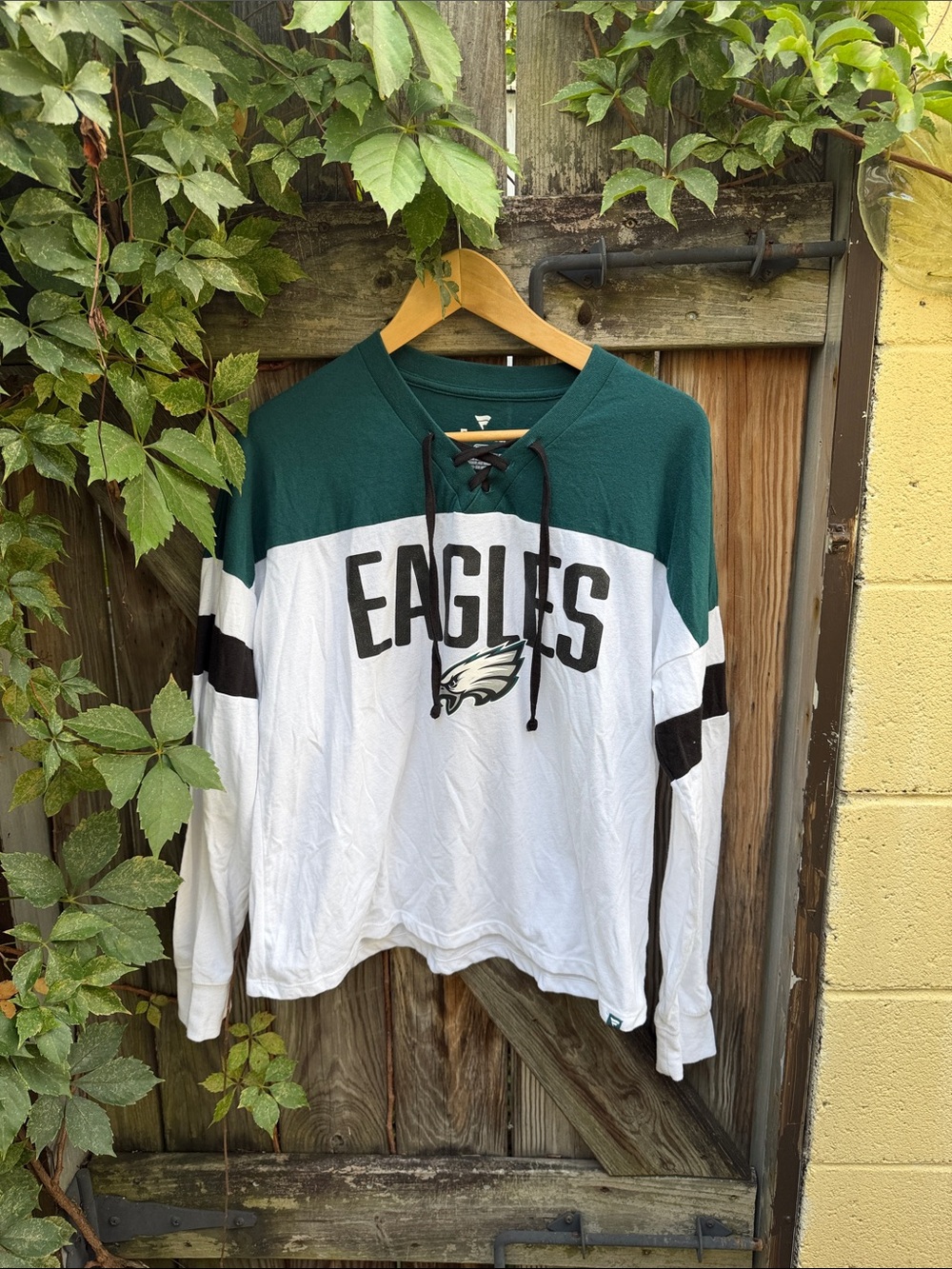 Philadelphia Eagles Green White Lace-Up Long Sleeve Tee Medium